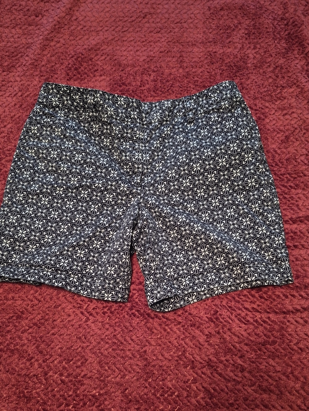 Lands' End Blue and White Floral-Pattern Women's Flat-Front Shorts